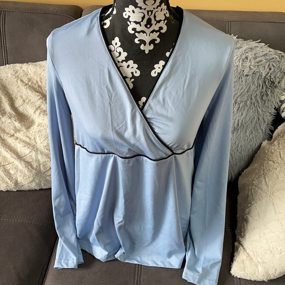 TOMORROW’S MOTHER Light Blue Top Size Medium
